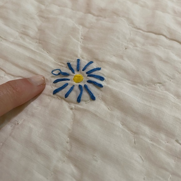 Vintage handmade baby quilt blanket play mat with animals 36” x 54.5” - Picture 13 of 16